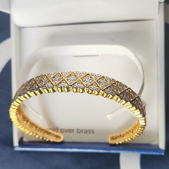 Classic Treasures 18 K gold over brass bracelet - Picture 1 of 10
